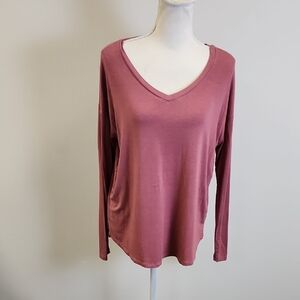 Women's V-Neck Long Sleeve Top - Mauve